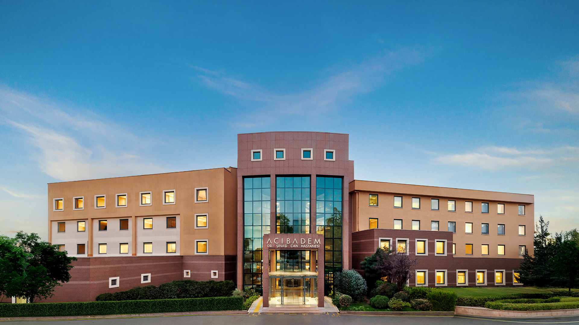 Acıbadem Kadıköy (Dr. Şinasi Can) Hastanesi