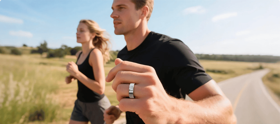 Giyilebilir cihazlar kalp atımı, uyku düzeni veya aktivite seviyeleri gibi sağlık verilerini sürekli olarak ölçer ve kaydeder.